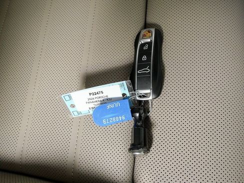 New 2026 Porsche Panamera 4 image 28