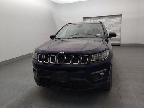 Used 2018 Jeep Compass Latitude w/ Popular Equipment Group AWD/4WD image 15