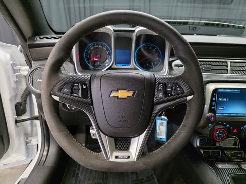 Used 2013 Chevrolet Camaro SS w/ SS Performance Package image 20