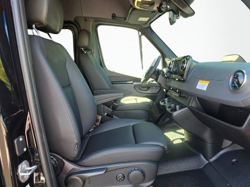 New 2026 Mercedes-Benz Sprinter 2500 image 21