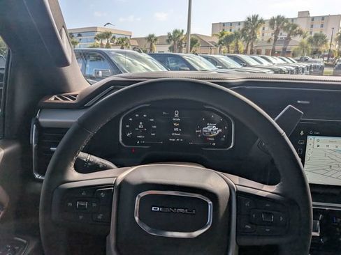 Used 2026 GMC Sierra 2500 Denali w/ Denali Reserve Package AWD/4WD image 30