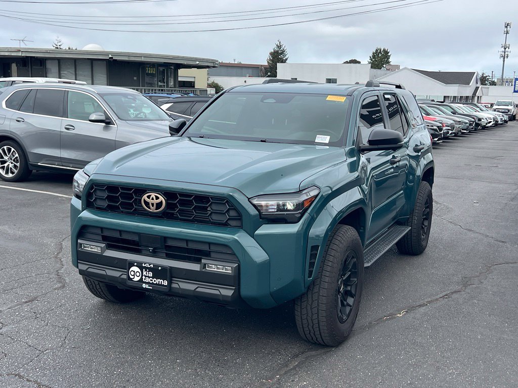 Used 2025 Toyota 4Runner TRD Off-Road Premium AWD/4WD image 5