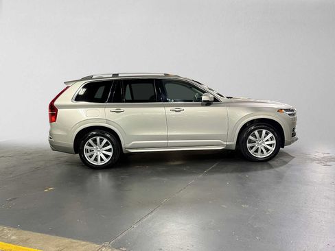 Used 2016 Volvo XC90 T6 Momentum w/ Momentum Plus Package AWD/4WD image 2