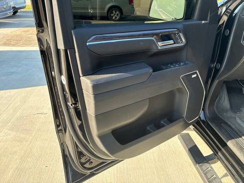 Used 2025 Chevrolet Silverado 1500 LTZ w/ Technology Package AWD/4WD image 19