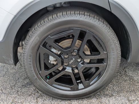 Certified 2024 Kia Telluride SX X-Line AWD/4WD image 8