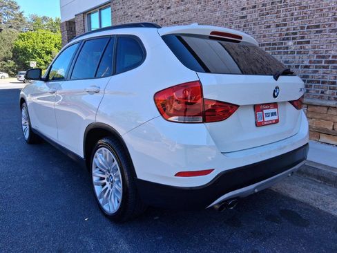 Used 2015 BMW X1 sDrive28i RWD image 3