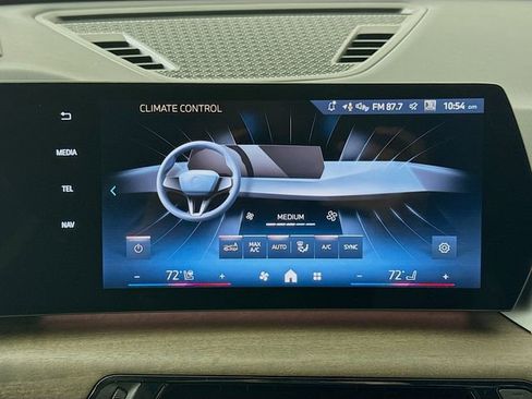 New 2026 BMW X1 xDrive28i w/ Technology Package image 16