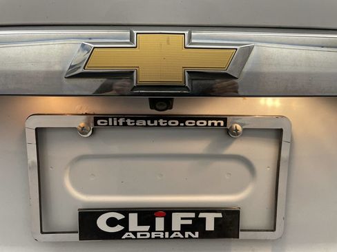 Used 2019 Chevrolet Traverse LS AWD/4WD image 23