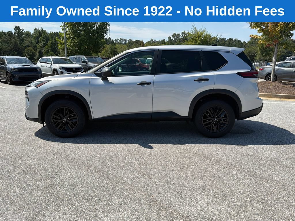 Used 2024 Nissan Rogue S AWD/4WD image 4