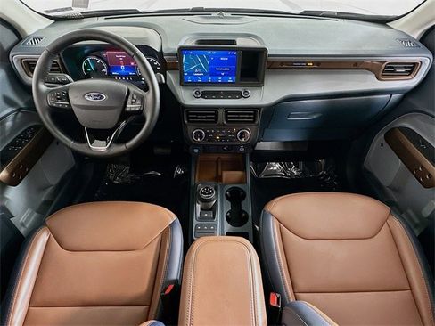 Used 2024 Ford Maverick Lariat image 13