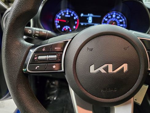 Used 2023 Kia Forte LXS FWD image 18