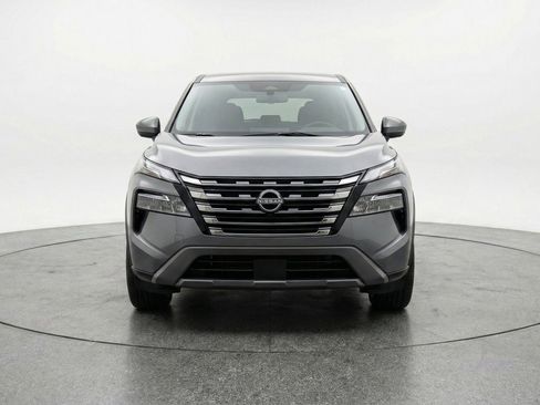 Used 2025 Nissan Rogue SV AWD/4WD image 2