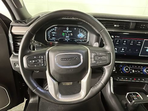 Used 2024 GMC Sierra 1500 Denali w/ Denali Reserve Package AWD/4WD image 17