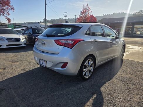 Used 2013 Hyundai Elantra GT w/ Style Pkg image 6