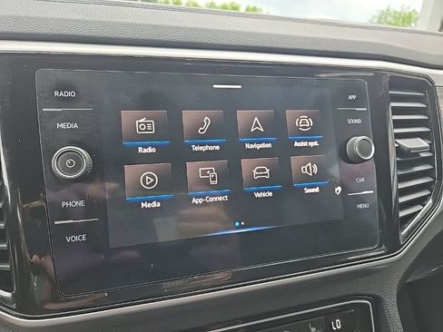 Used 2022 Volkswagen Atlas Cross Sport SE AWD/4WD image 52