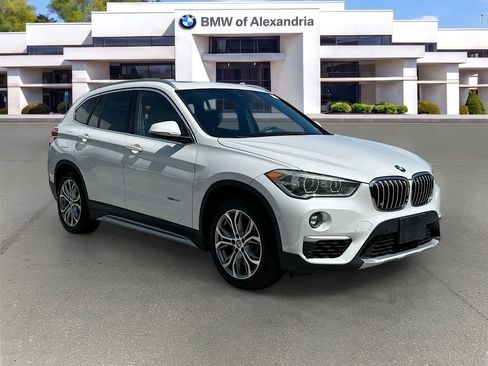 Used 2017 BMW X1 xDrive28i AWD/4WD image 3