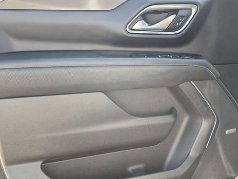 Used 2022 GMC Yukon XL AT4 AWD/4WD image 15
