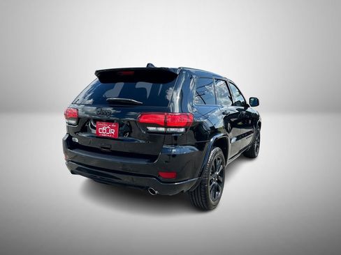 Used 2021 Jeep Grand Cherokee Laredo X RWD image 4
