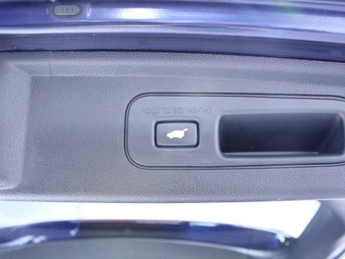 Used 2023 Honda Odyssey Elite image 35