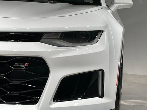Used 2023 Chevrolet Camaro ZL1 RWD image 4