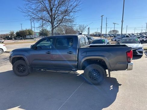 Used 2022 Toyota Tacoma SR5 image 7