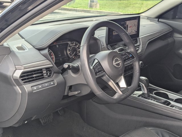 Used 2024 Nissan Altima 2.5 SV w/ SV Premium Package AWD/4WD image 6