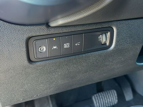 New 2026 Chevrolet Equinox EV LT image 27