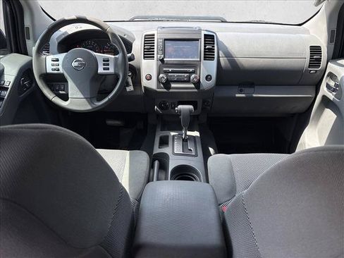 Used 2019 Nissan Frontier SV AWD/4WD image 23
