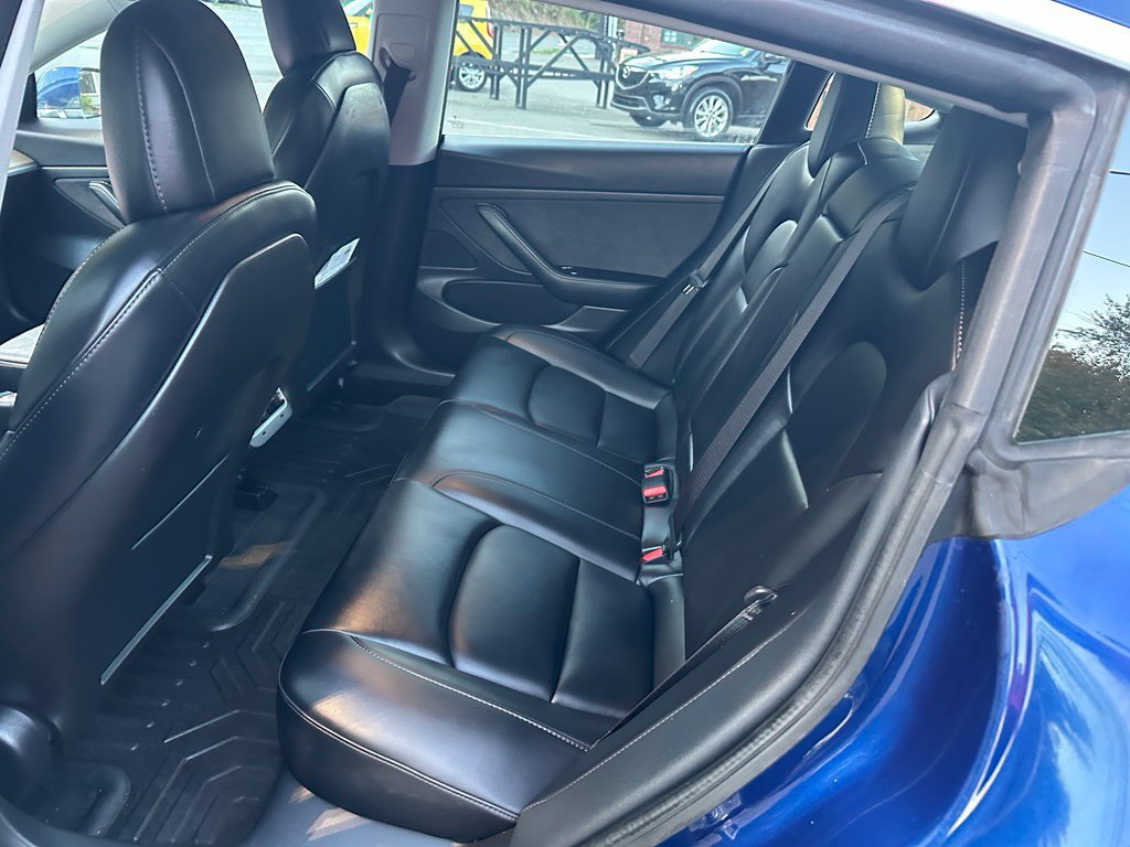 Used 2020 Tesla Model 3 Standard Range Plus RWD image 10