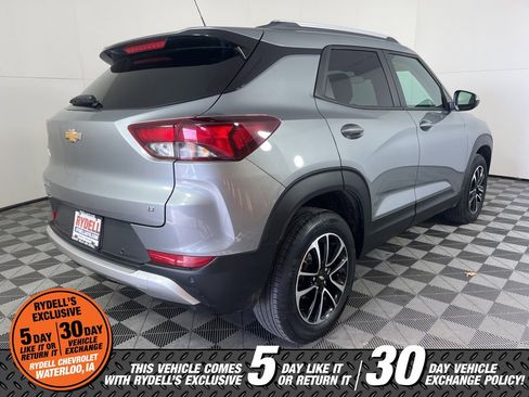 Certified 2025 Chevrolet TrailBlazer LT w/ Driver Confidence Package image 5
