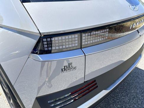 New 2025 Hyundai Ioniq 5 SE image 38