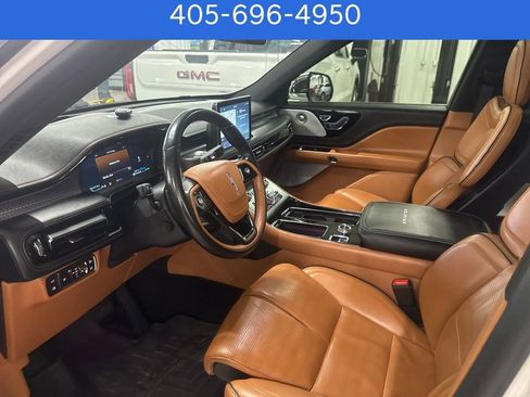 Used 2020 Lincoln Aviator Black Label Grand Touring w/ Class IV Trailer Tow Package image 8