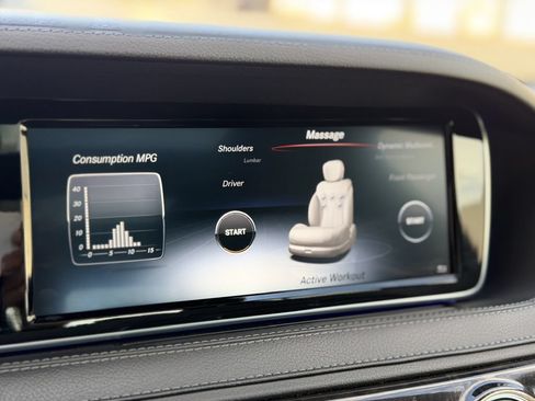 Used 2017 Mercedes-Benz S 550 Sedan image 22