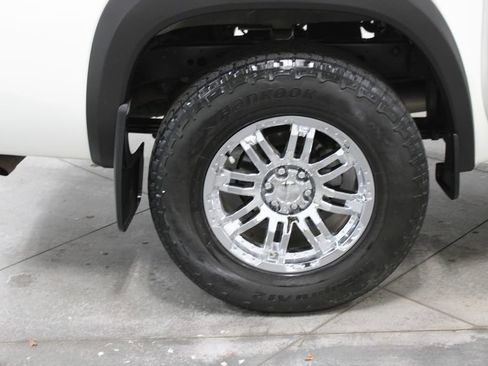 Used 2023 Nissan Frontier PRO-4X w/ Pro-4X Premium Package image 57