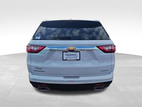 Used 2020 Chevrolet Traverse Premier FWD image 4