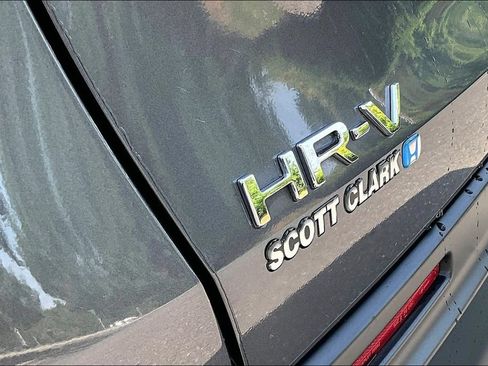 Used 2025 Honda HR-V LX image 23