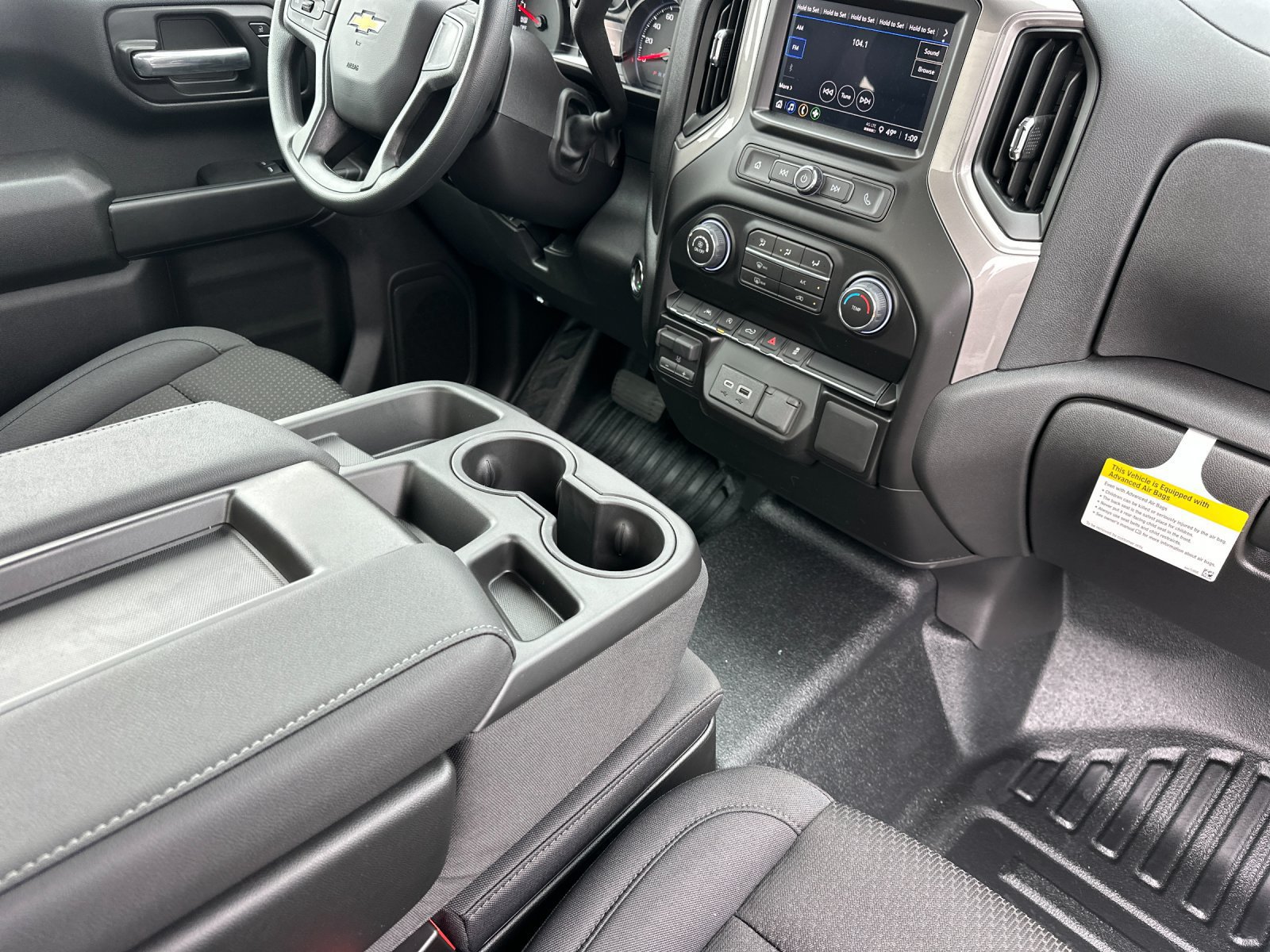 Used 2026 Chevrolet Silverado 1500 W/T w/ WT Value Package AWD/4WD image 14