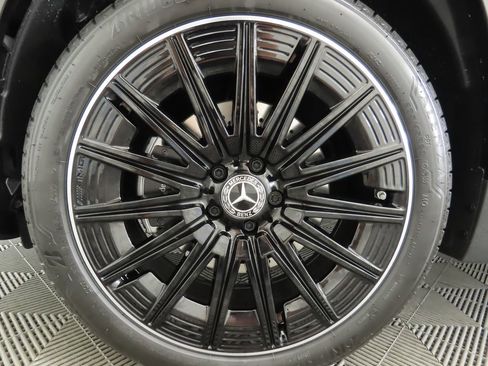 Certified 2025 Mercedes-Benz GLA 250 image 30