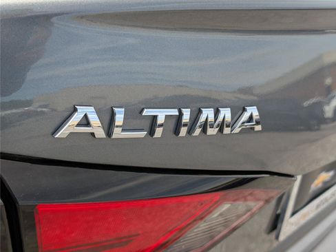 Used 2021 Nissan Altima 2.5 S w/ Driver Assist Package FWD image 9