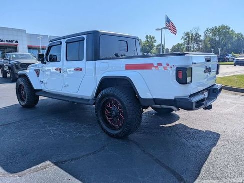 Used 2023 Jeep Gladiator Overland w/ Cold Weather Group AWD/4WD image 4