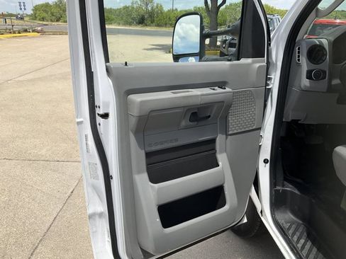 Certified 2026 Ford E-450 and Econoline 450 Super Duty w/ Power Equipment Group RWD image 7