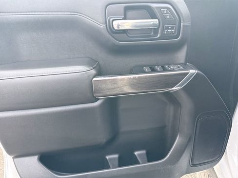 Used 2019 Chevrolet Silverado 1500 LTZ image 18