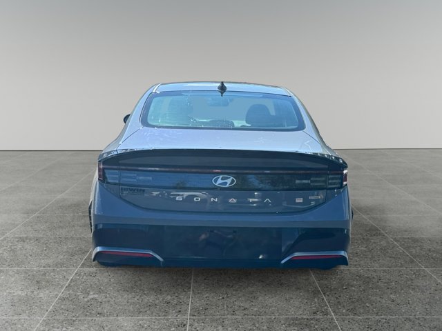 Certified 2026 Hyundai Sonata SEL AWD/4WD image 4