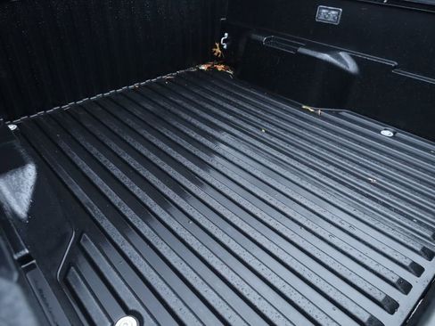 Used 2025 Toyota Tacoma SR5 image 13