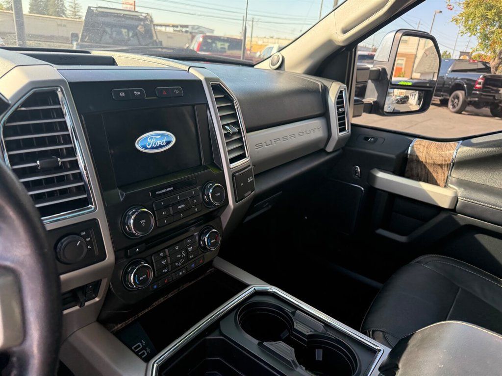 Used 2017 Ford F250 Lariat w/ Lariat Ultimate Package AWD/4WD image 10