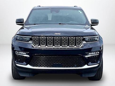 Used 2024 Jeep Grand Cherokee Summit w/ Luxury Tech Group V AWD/4WD image 2