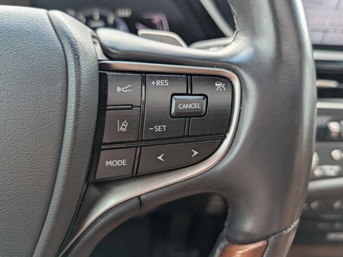 Used 2022 Lexus ES 350 Luxury w/ Accessory Package image 25