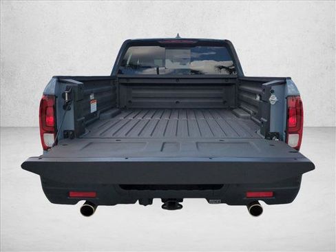 Used 2025 Honda Ridgeline Black Edition image 6