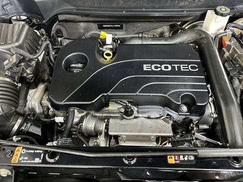 Used 2020 Chevrolet Equinox LT image 30