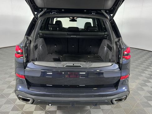 Used 2026 BMW X5 xDrive40i w/ M Sport Package AWD/4WD image 32